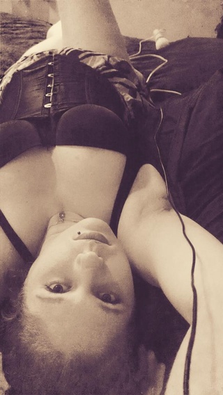 see lovelies 2nite @chaturbate