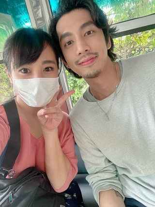 ขอบคุณมากโก๊หุ้น(คุณณัฏฐ์)ที่ได้ร่วมแสดงกับคุณณัฏฐ์ คุณทำให้ชั้นและทุกๆคนมีเสียงหัวเราะและทำให้บัวแสดงเป็นตัวของตัวเองนะคะ🙏😊

#แปลรักฉันด้วยใจเธอ 
#ipromisedyouthemoon 
#แปลรักฉันด้วยใจเธอpart2ep5