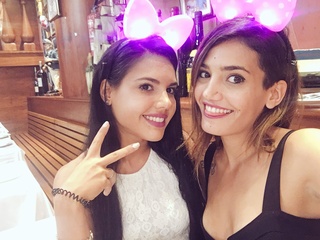 hoyyyy con apo @apoloniaporn