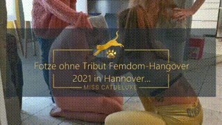 eine fotze die ohne