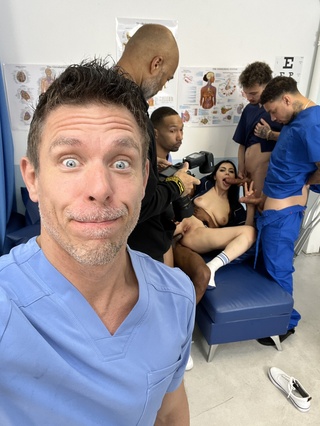 we@did@some fun @brazzers https://t.co/c1on3i6clm
