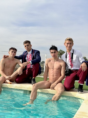Half of the cast of STX INTERNATIONAL COLLEGE 📐📏✍️ @ErikDevil4 @nathanazzz @Acevado_Sam @swangaliel  chilling by the pool of our villa in Spain @stx_college  #TeamStaxus #HomeOfTwinks Photo by @CraigKennedyXXX https://t.co/MHMsLxN731