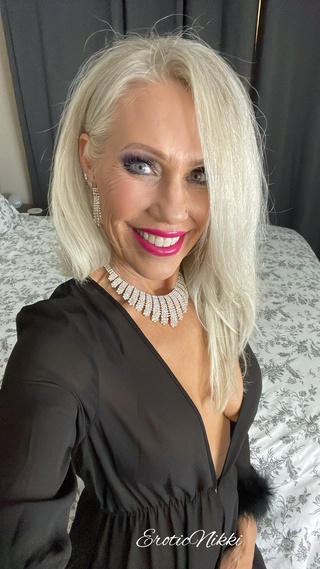 hello lovers know it’s