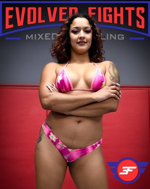 The sex fighter of the year!!? @DaisyDucati https://t.co/5djT3kYDgf