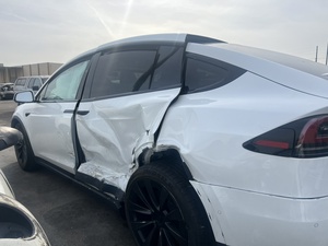 Someone crashed (T-Boned) into my baby the first 60 days into having it . Deemed - totaled 😭 but thankfully no one was hurt 🙏🏼 @elonmusk https://t.co/oDHAr61s1f
