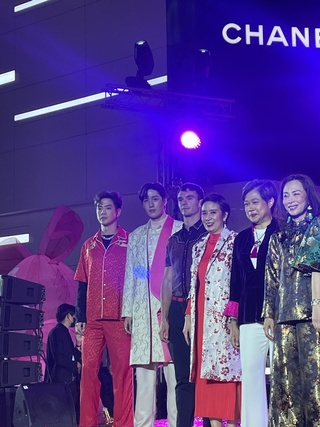 実はトー・タナポップさんの隠れ大ファンで昨日のエムクオチャイニーズニューイヤーのオープニングイベントでお目にかかれました😭

タイドラマhormonesきっかけで知り、in family trustも何回も観てて、、😭
ご本人様が目の前でとにかく感動しました…😭

#emquartiercny
#thanapob_lee #ต่อธนภพ