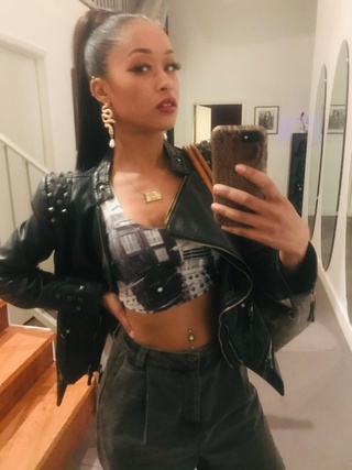 post sesión glow 😈🖤⛓️