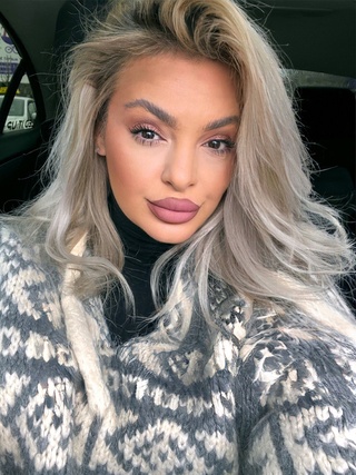 sweater weather 
#blonde #mondaymorning