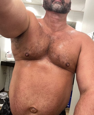 selfie saturday's men pull