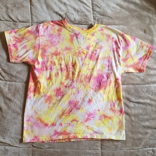 tie dye shirts ahora