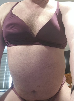this sissy wants exposed