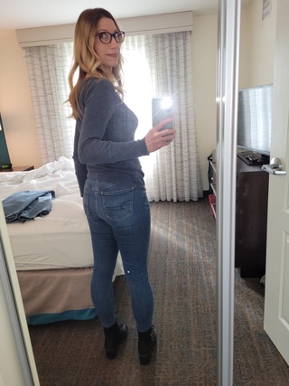 love these jeans https://t.co/f9n5apjmbe