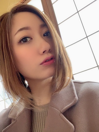 あっとゆう間に4月だね🫣💦
今月も張り切って行きましょー🙋‍♀️❤︎

今日も同じ空の下頑張ろうね🙈💋 https://t.co/rdcqznmn6r