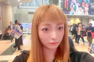 昨日噛み散らかした唇の裏が
いたい💢

いたいのにまた癖で噛んでる

前髪ブチ取られました🥹
目に入らないからいいけどさ
短すぎて腹立つ💢 https://t.co/rd2am97fcp