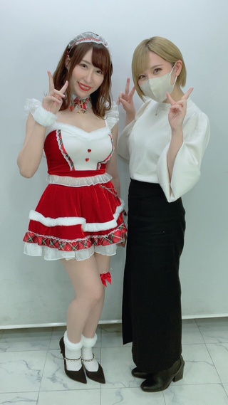 日下部加奈ちゃん(@kana__kusakabe)のイベントにて司会進行をやらせて頂きました🤗
初の進行係で色々と手際悪く予定より遅い時間までごめんなさいでした🥺🙏🏻
でも加奈ちゃんファンの皆さん優しくて助けてもらいながら無事終えられました🫶ありがとうございます☺️
加奈ちゃんサンタ可愛いかった🎅💕 https://t.co/yordozuvwe