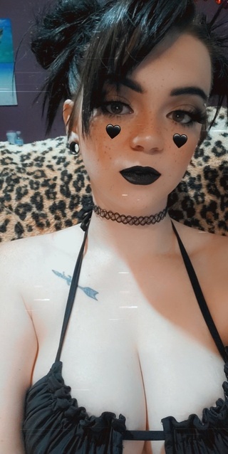 🖤big tiddy alt gf
🍆cock