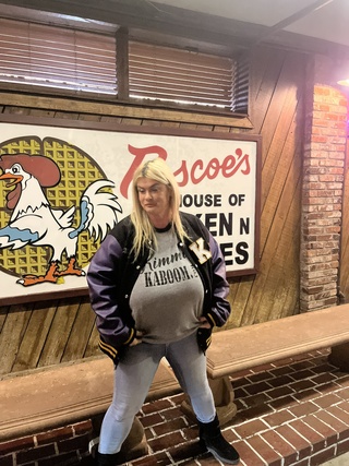 #roscoeschickenandwaffles and boobs @mrdarrellkaboom