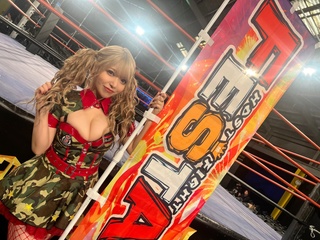 明日更新するインスタの一枚目をどれにするか悩んでるので意見ください(ガチで😳) https://t.co/mfrjfrgt17