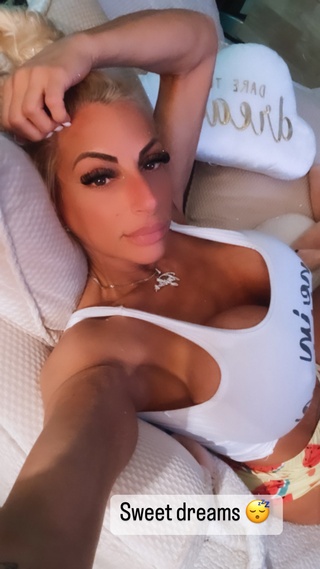 sweet dreams https://t.co/hbmun0uzxg