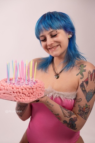 happy birthday today https://t.co/qxn1xc8cda