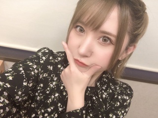 今日やっと娘ﾁｬﾝの通帳を作ったので娘ﾁｬﾝへの貯金の為に母ちゃん今夜19時〜23時までとある飲み屋さんに稼ぎに行くヨ🙋🏼‍♀️︎❣️
暇だし会いに行ってもいいよ🫶な人はdm下さいな😗💕︎💕︎ https://t.co/dx0rf6ztch