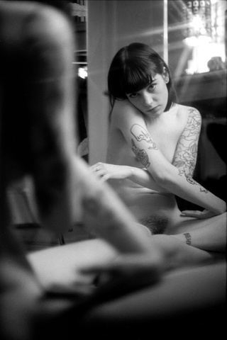daisy mirrors #canonae1 https://t.co/uo1fdpupth