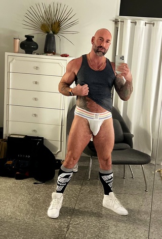 who wants stuff jock