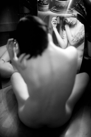 daisy mirrors #canonae1 https://t.co/uo1fdpupth