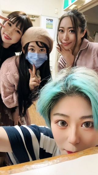 ふぁむふぁた3rdお勉強に行きました🥰
楽しすぎて何回も見たいー🥰って言っていたら
なんと次の回もまた❣️お勉強しても良いとみんなが言ってくれて😳
お言葉に甘えて初の２回お勉強させてもらえるという事に🤭やったー✌️
毎回一回じゃ本当に目が足りないのです🤭
3rdも最高でした😊👏✨ https://t.co/a11f3lrrsz