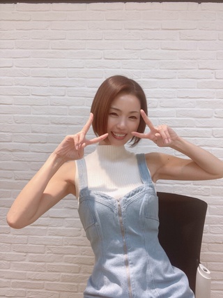 皐月

今日から5月🍒

かすみりさ誕生月🐰💕

応援してくださる皆さまに、いつも以上に感謝✨✨

今月もがんばりすぎず、マイペースにいきましょ☺️

1日1日を大切に…(*˘︶˘*).｡.:*♡ https://t.co/uhnbdyqfre