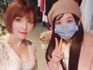 ふぁむふぁた3rdお勉強に行きました🥰
楽しすぎて何回も見たいー🥰って言っていたら
なんと次の回もまた❣️お勉強しても良いとみんなが言ってくれて😳
お言葉に甘えて初の２回お勉強させてもらえるという事に🤭やったー✌️
毎回一回じゃ本当に目が足りないのです🤭
3rdも最高でした😊👏✨ https://t.co/a11f3lrrsz