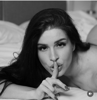 #rt #follow @devismellisa online