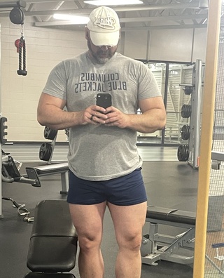 selfie saturday's men pull