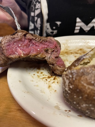 mmmmm eating @texasroadhouse how