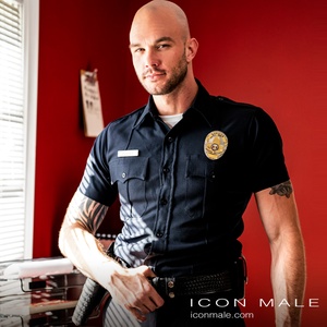 Do you 💯❤️ this man in or out of uniform??!! @LoveCliffJensen #CliffJensen #AManinUniform #IconMale 
https://t.co/lFNWlqk9Ej https://t.co/xEaFk7XaX8