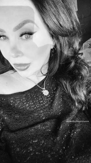 happy friday 🔥🔥🔥🔥♈️💎😈 https://t.co/cldku0hr1v