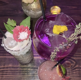 one favorite spots #vanderpumpcocktailgarden
