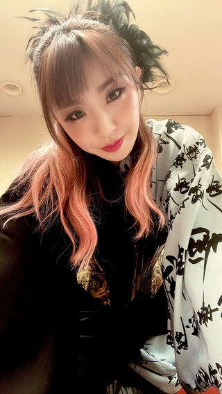 こんな時間ですがお腹空いたなぁ

なんか食べよ

久々のデパhは皆さん盛り上がってくださって有り難かったです！！
ありがとうございました！！

またお会いしましょー https://t.co/enmqau3yf2