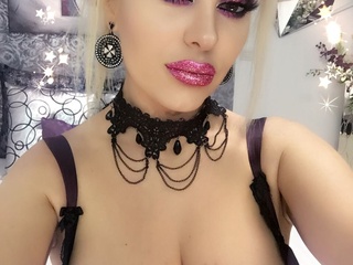 i'm online @skyprivate (live