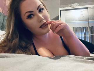 conectado ahora 

https://t.co/dhyap1nynx

curvy_bustyblonde

@exquisiteladys @misswetandwild