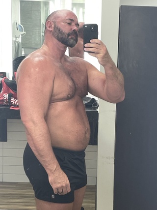 selfie saturday's men show