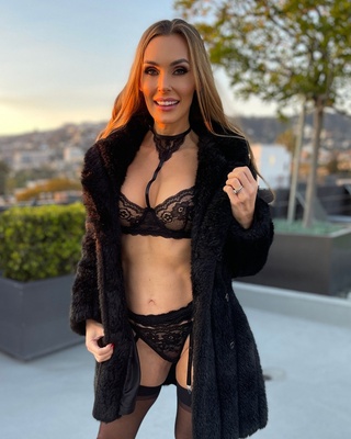 #news @tanyatate celebrates cumpleaños