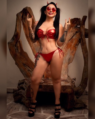 quieres milf diablita para