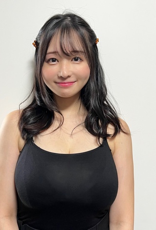 パスポートの証明写真 https://t.co/kyopblbmto