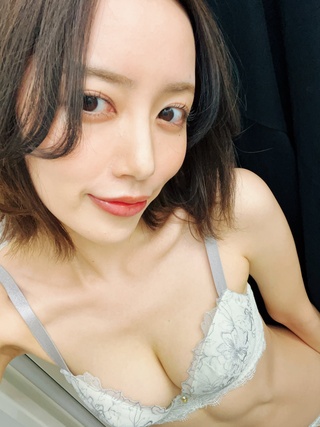 オフのおっぱい〜〜〜！ジム行ってきました！
私物下着写真載せるの久々かな？
写ってないけどtです(なにが) https://t.co/ohp8twp3cx