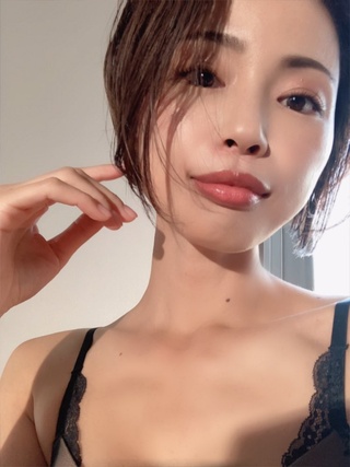 金曜日、お疲れさまです💋 https://t.co/5w0twvskwt