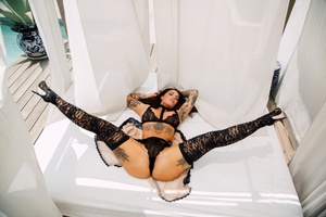 I'm way more active on my Instagram and my https://t.co/f2gHiAewiR sites https://t.co/SlJUkiOT51