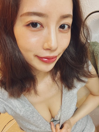 暑い。おっぱい。 https://t.co/anbtmrrws4