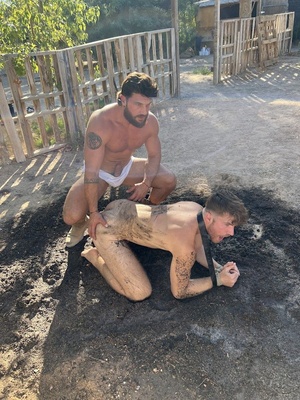 Lovely dirty boys 🤤
@CarterCollinsX ❌ @HeathenHalo

📼 "Roughneck" 🤠 Out Friday
Bound Gods 🔱 
🎬@daddywildex https://t.co/IlgaamXuhI