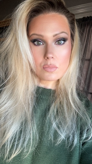 put makeup today https://t.co/tlqaeigpch